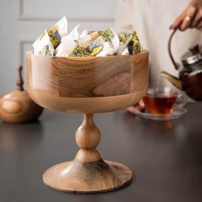 ظرف پذیرایی لبه بلند پایه دار چوب گردو سایز کوچک